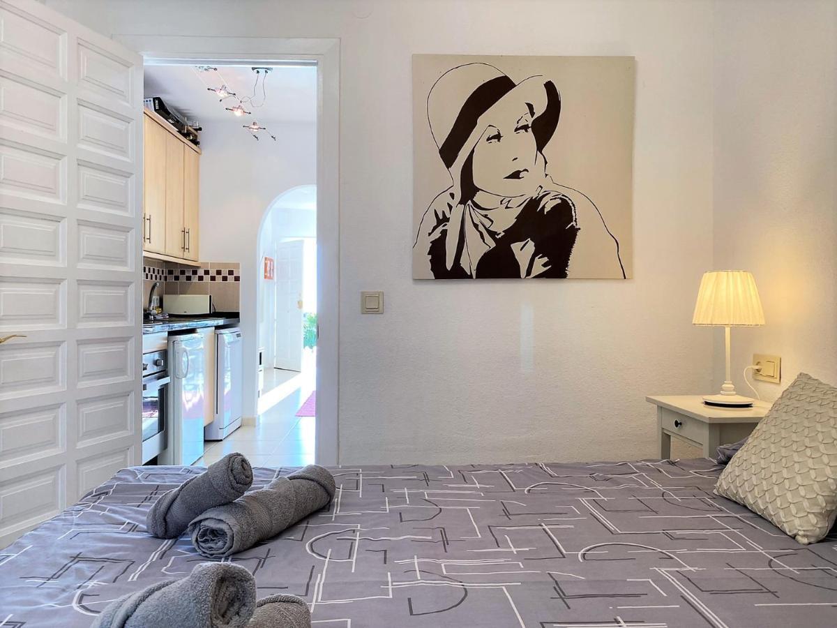 Naricha 3 Apartments Casasol ネルハ エクステリア 写真